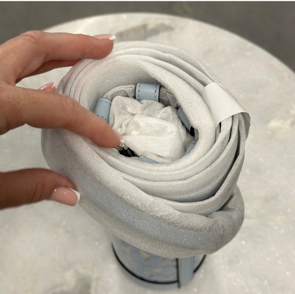 MICHAEL MICHAEL KORS GIFT ABLES35T2SGFN5P PALE OCEAN WATER BOTTLE HOLDER - Picture 4 of 5